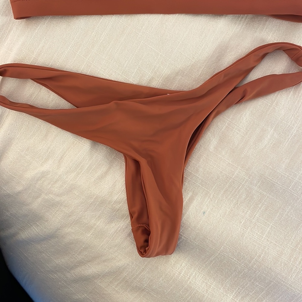 Ark rust bralette and brazilian bikini set - Picture 6 of 6